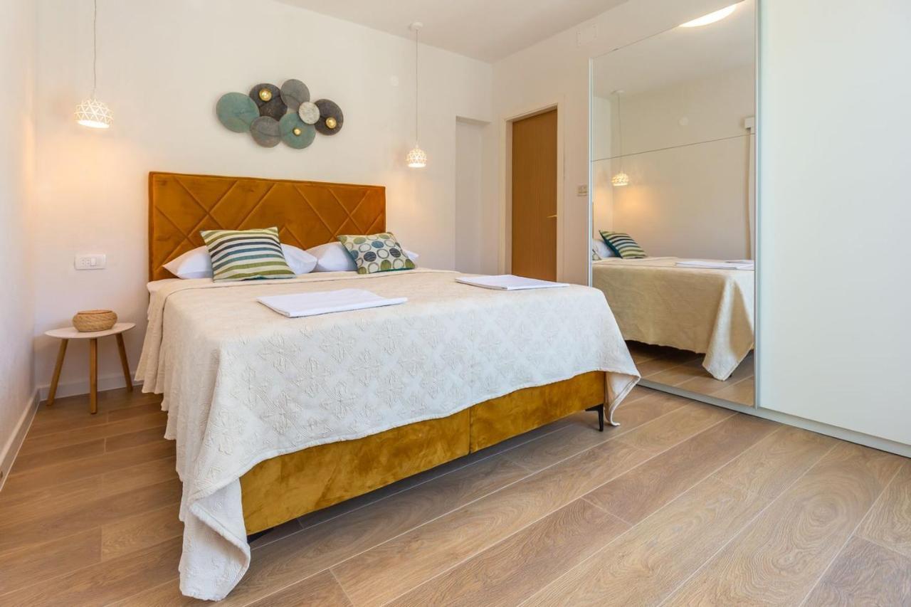 Tatijana Holiday Apartments Makarska Exterior photo