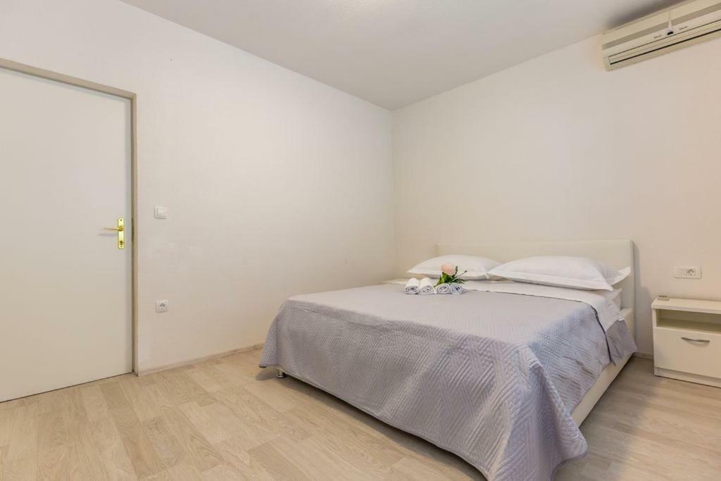 Tatijana Holiday Apartments Makarska Exterior photo